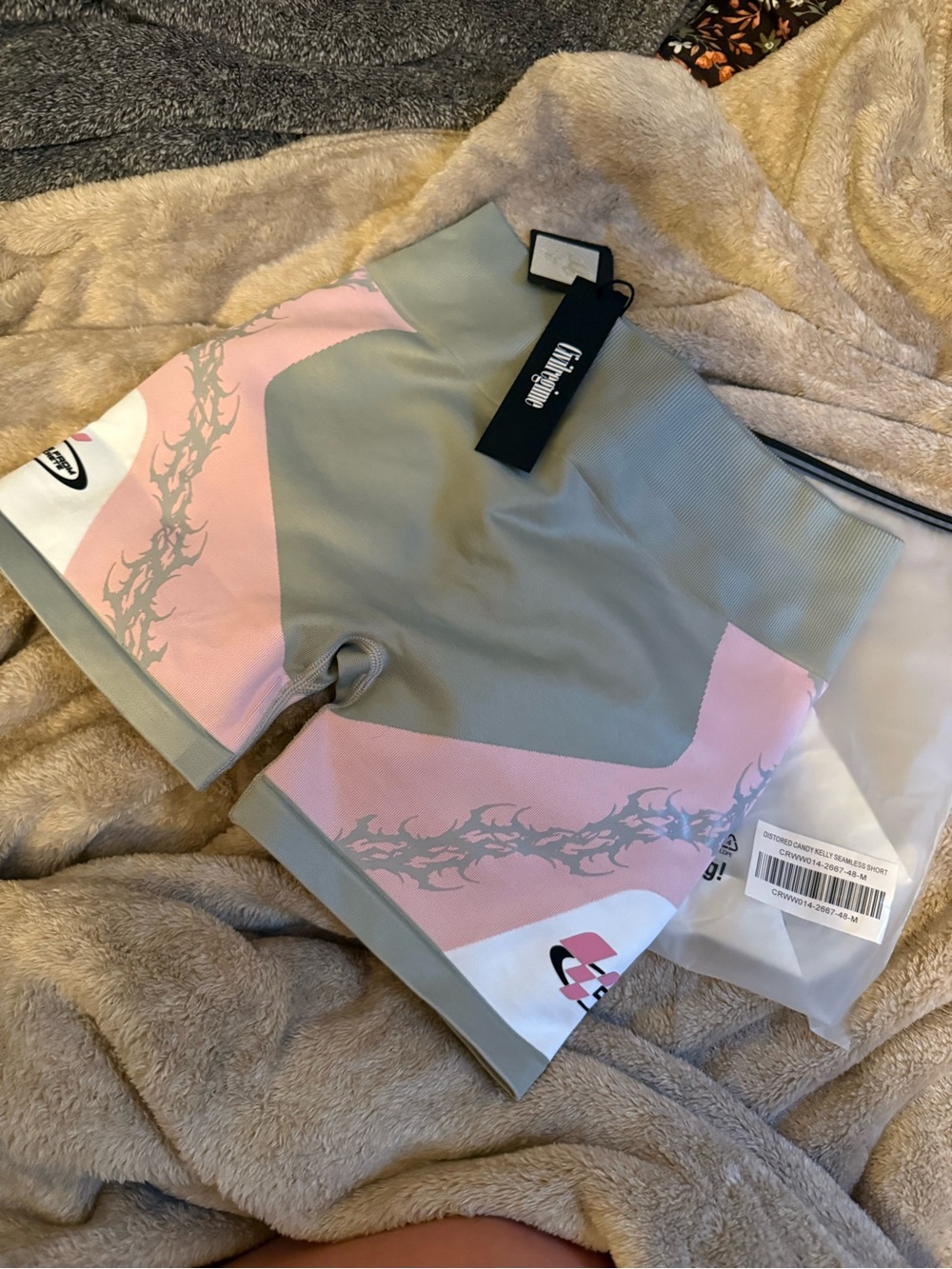 New civil regime distressed candy Kelly seamless shorts